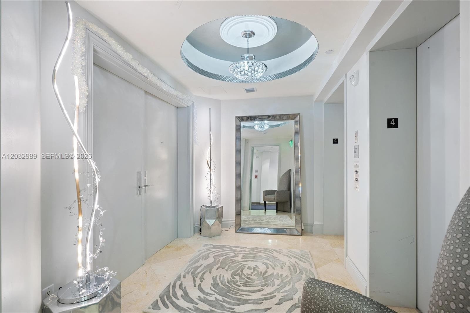 Private Foyer