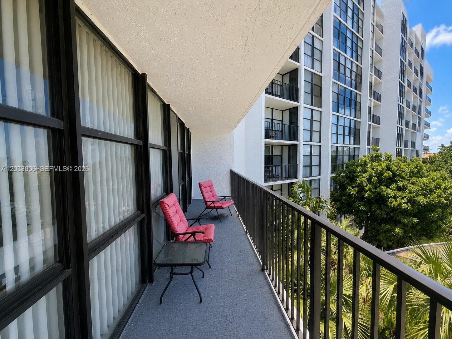 OCEANVIEW PARK CONDO · #415 in Hallandale Beach - Photo 14