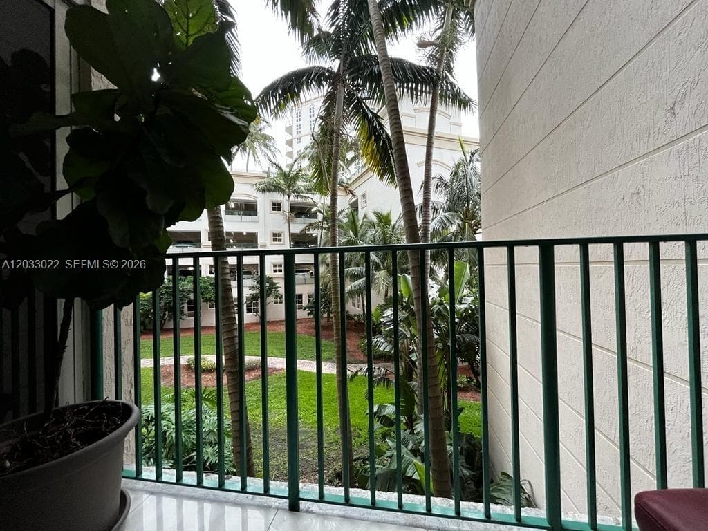 TURNBERRY VILLAGE · #218 in Aventura - Photo 9