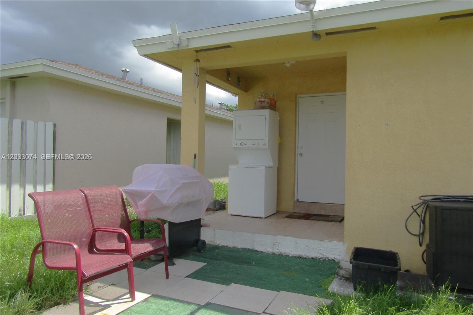 942 SW 8th Pl photo 10