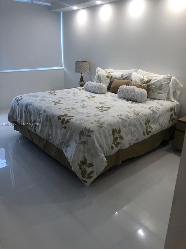 Parker Plaza · #1706 in Hallandale Beach - Photo 36