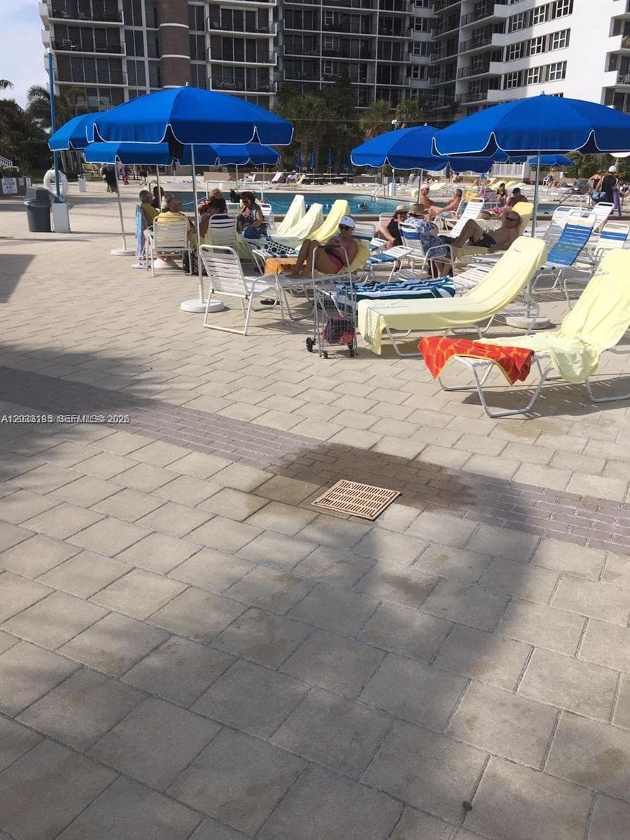 Parker Plaza · #1706 in Hallandale Beach - Photo 14