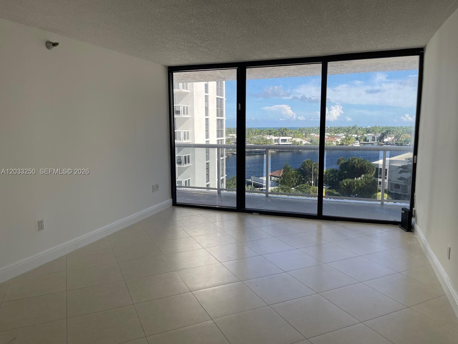 WATERVIEW CONDO · #734 in Aventura - Photo 12
