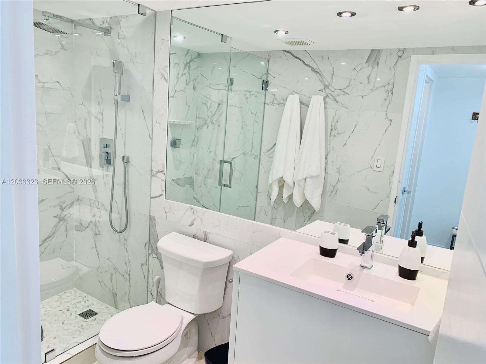 Seacoast 5151 · #828 in Miami Beach - Photo 12