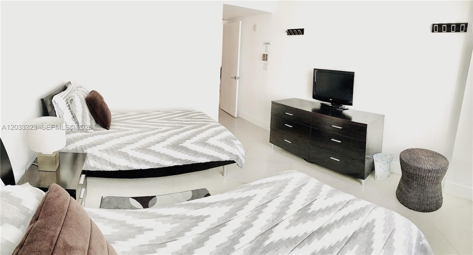 Seacoast 5151 · #828 in Miami Beach - Photo 11