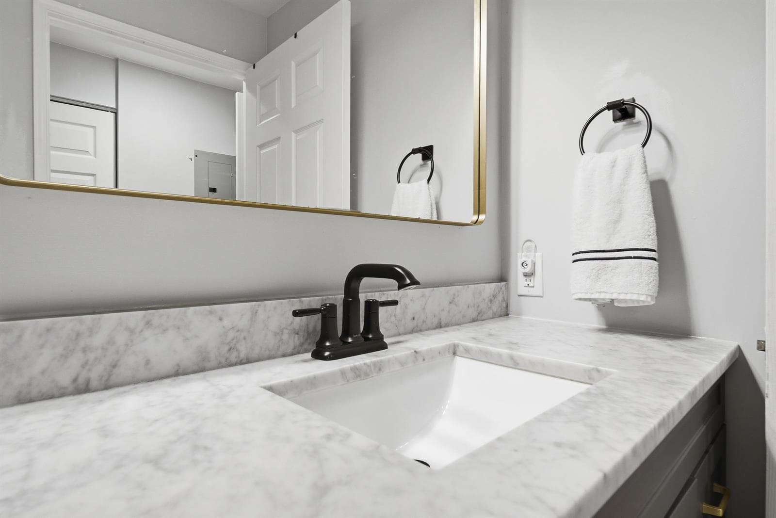 780-S-SAPODILLA-AVE-APT-104-33401-017