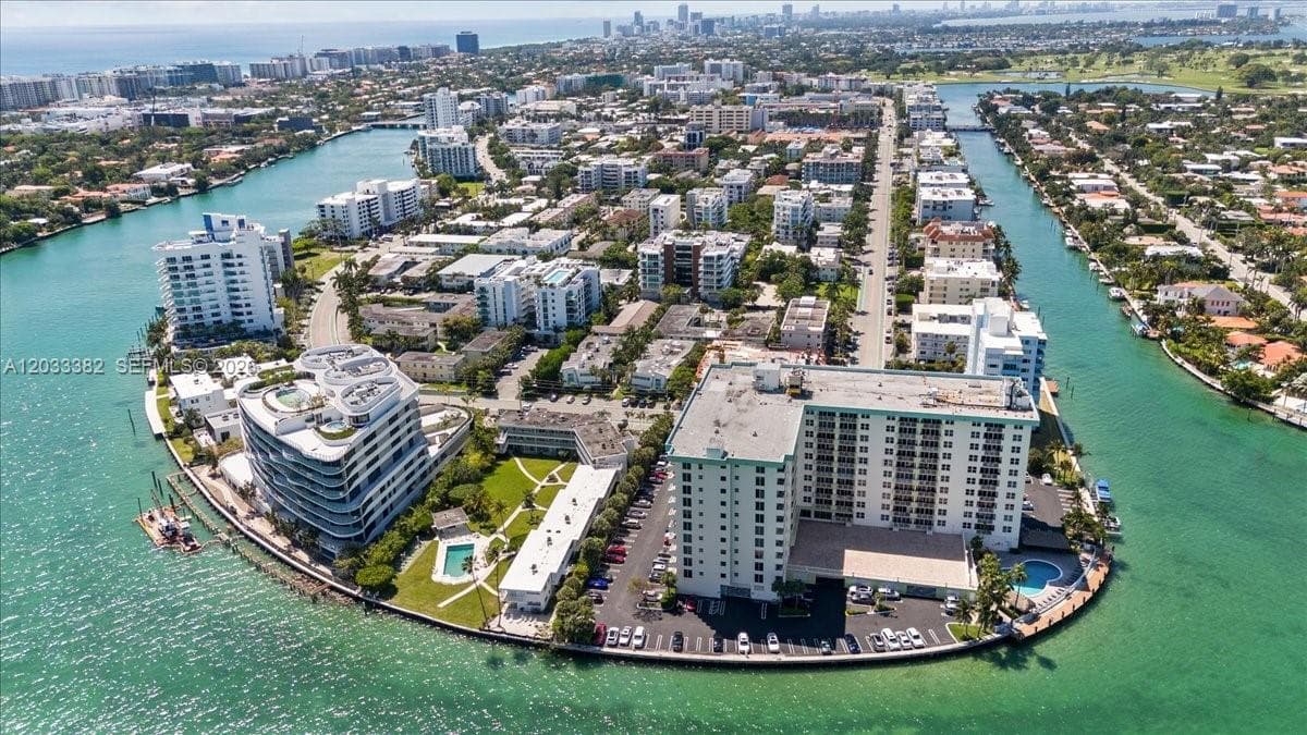 ONE BAY HARBOR CONDO · #502 in Bay Harbor Islands - Photo 13