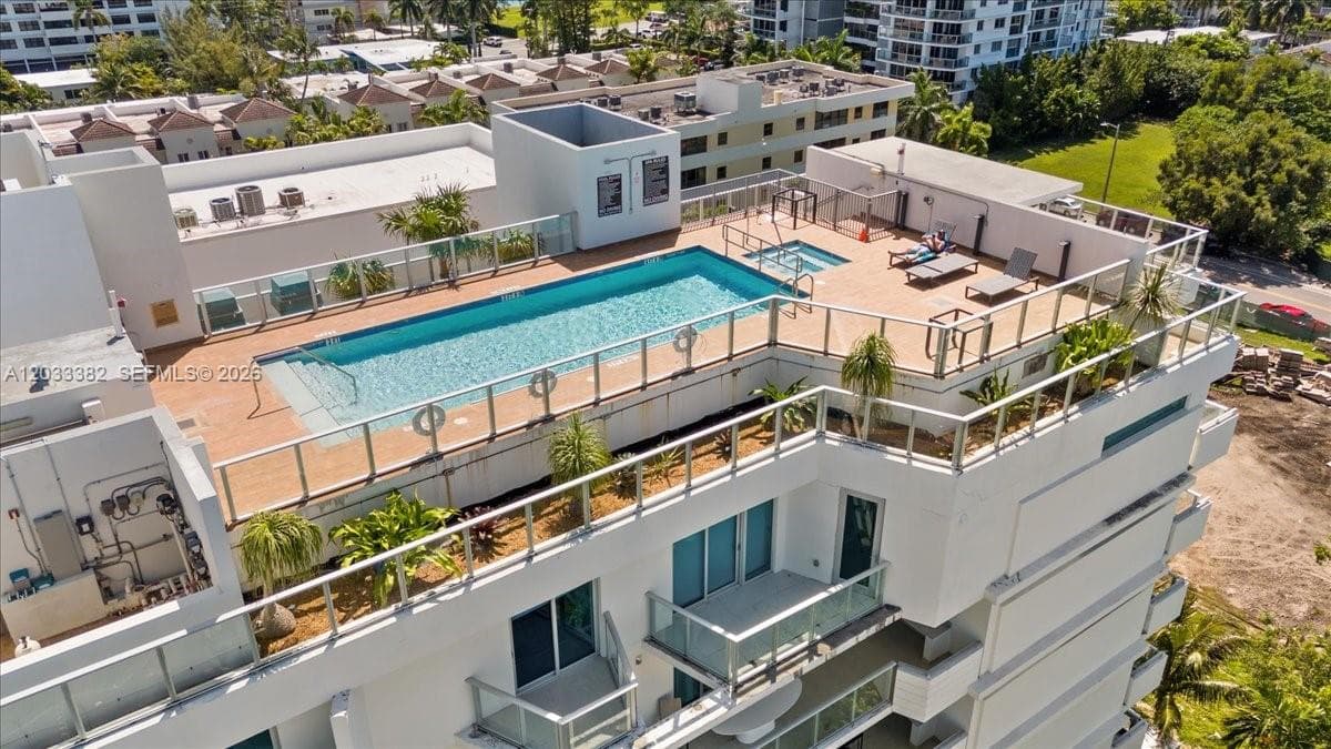 ONE BAY HARBOR CONDO · #502 in Bay Harbor Islands - Photo 3