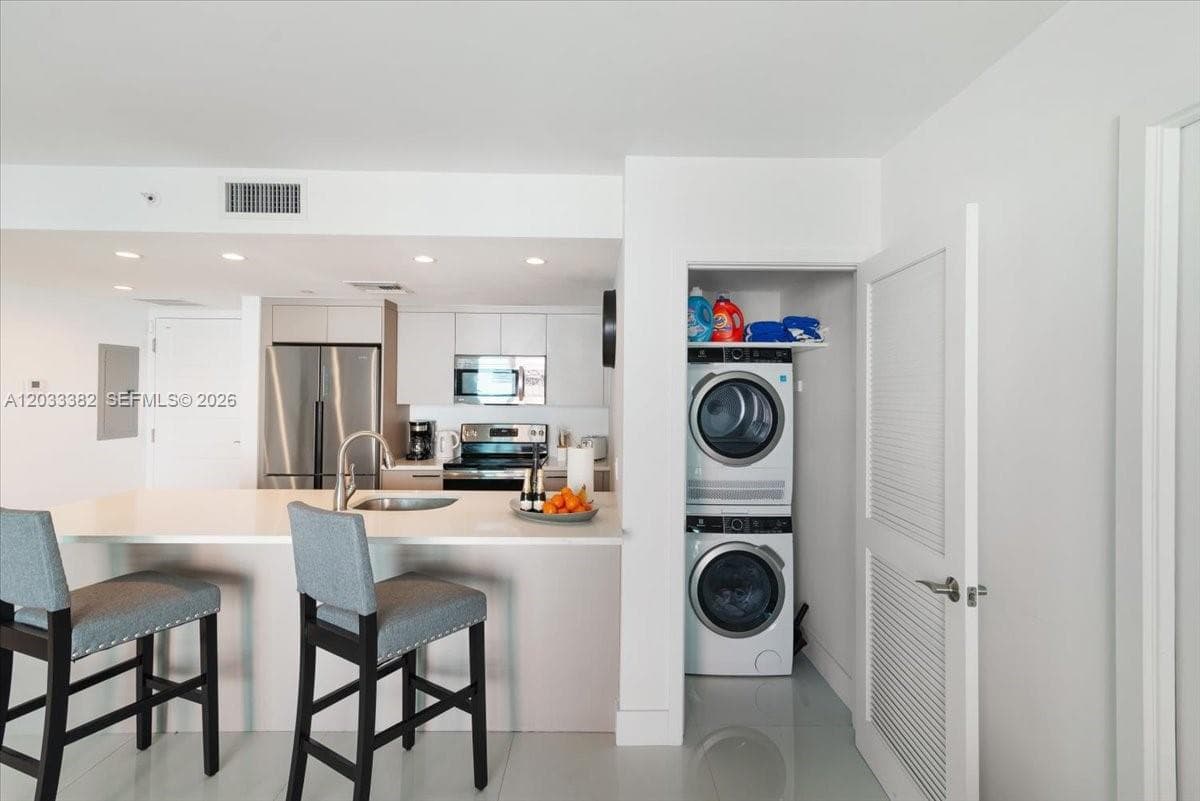 ONE BAY HARBOR CONDO · #502 in Bay Harbor Islands - Photo 32