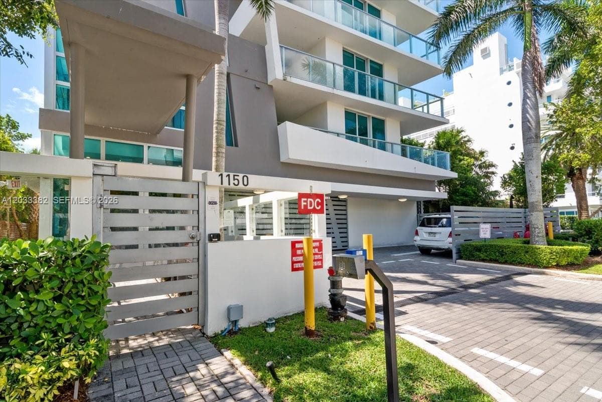 ONE BAY HARBOR CONDO · #502 in Bay Harbor Islands - Photo 48