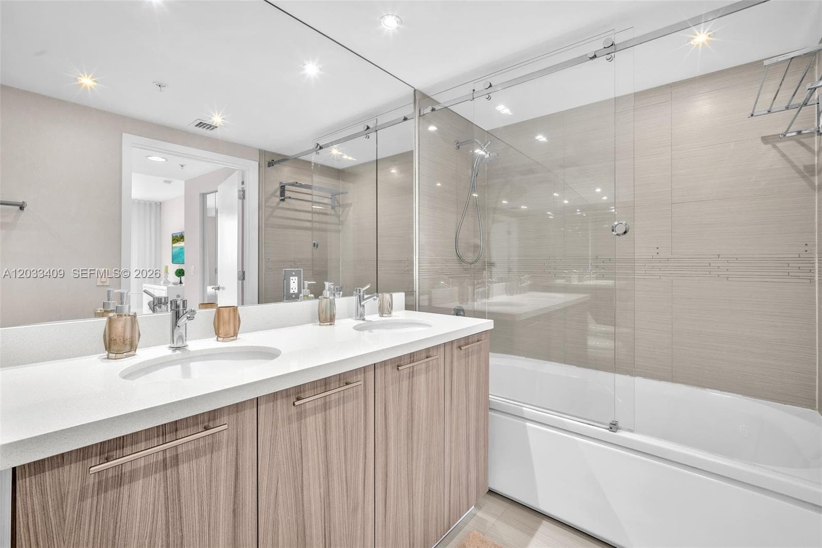Eden House · #904 in Miami Beach - Photo 20
