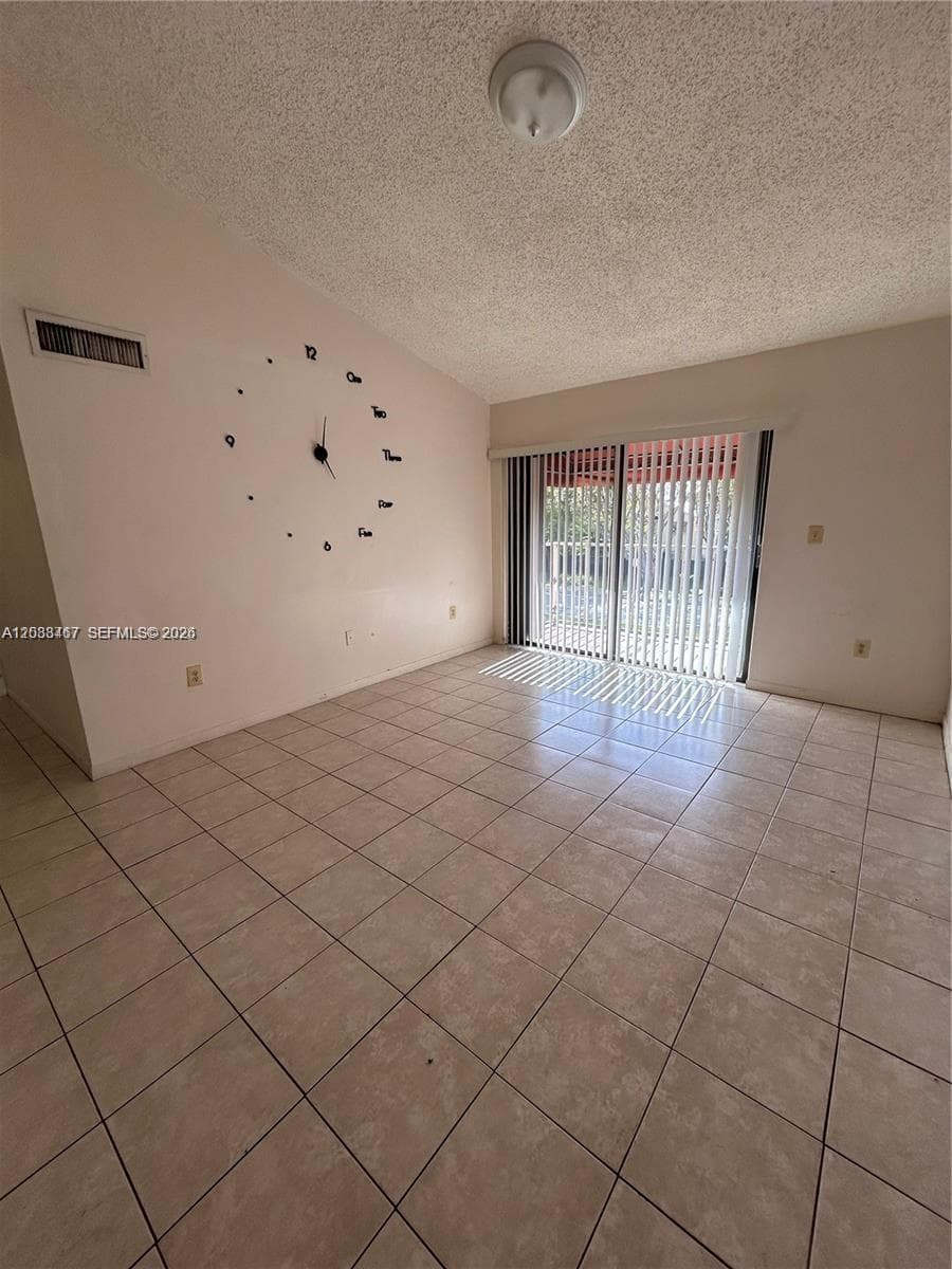 THE COURTS AT KENDALL CON · #I-305 in Miami - Photo 1