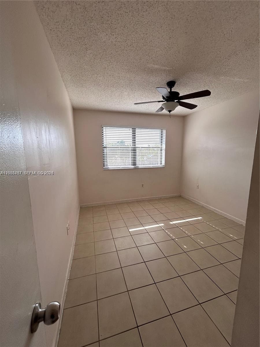THE COURTS AT KENDALL CON · #I-305 in Miami - Photo 9