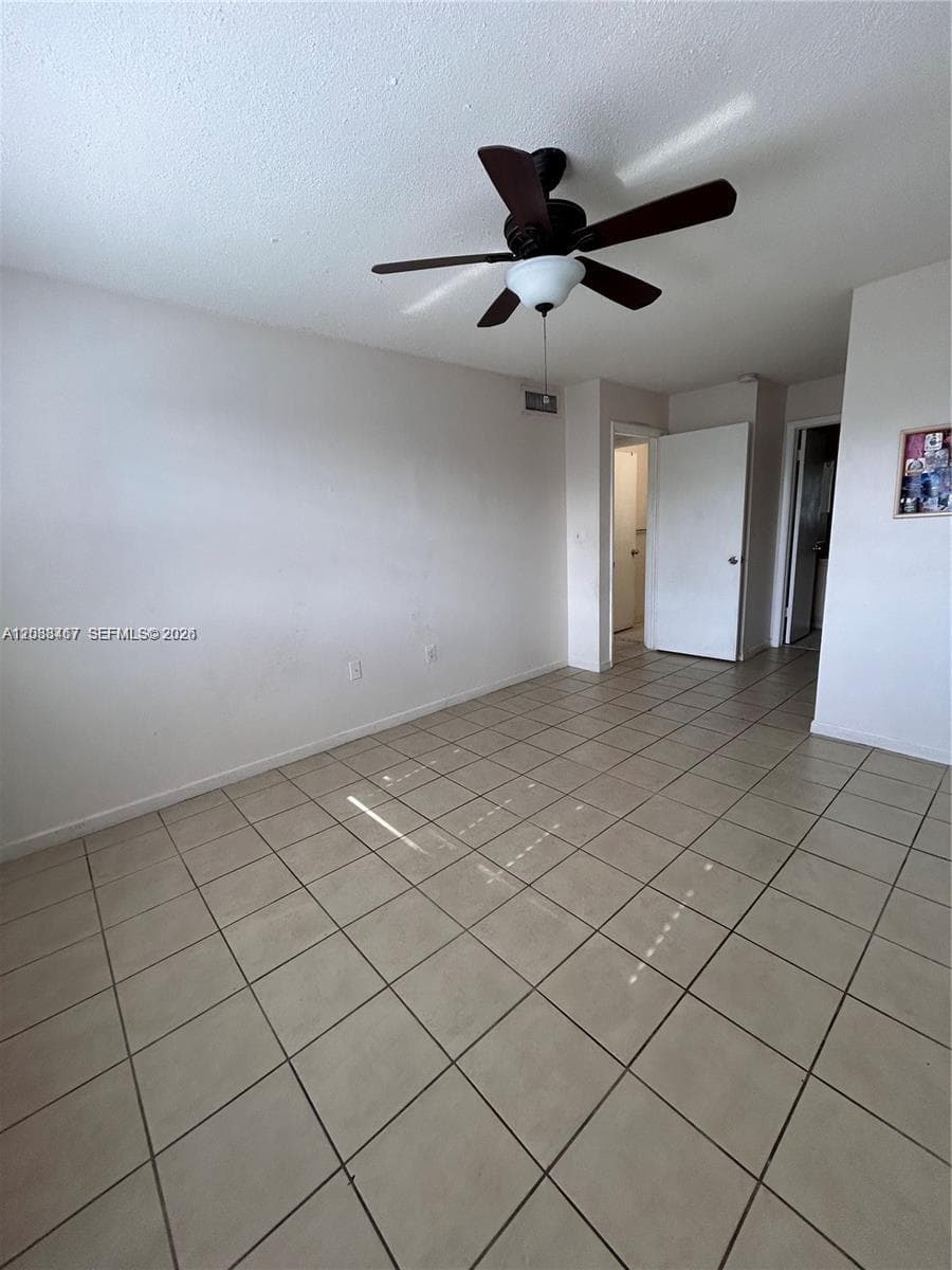 THE COURTS AT KENDALL CON · #I-305 in Miami - Photo 4