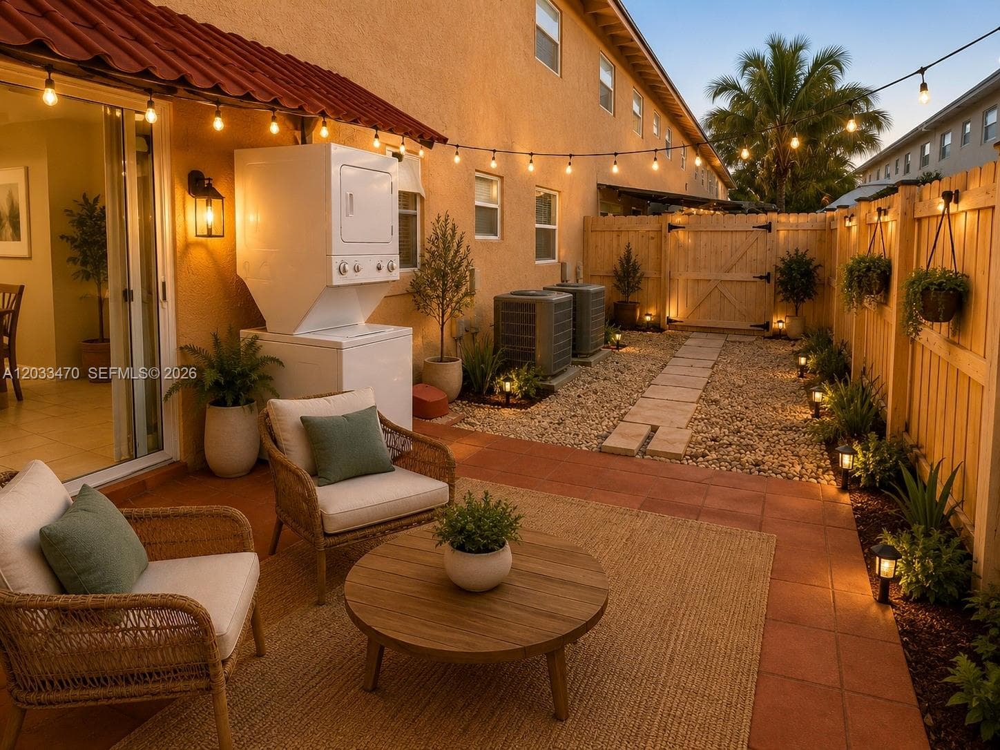 LAS VILLAS SEGOVIA CONDO · #18 in Hialeah - Photo 1