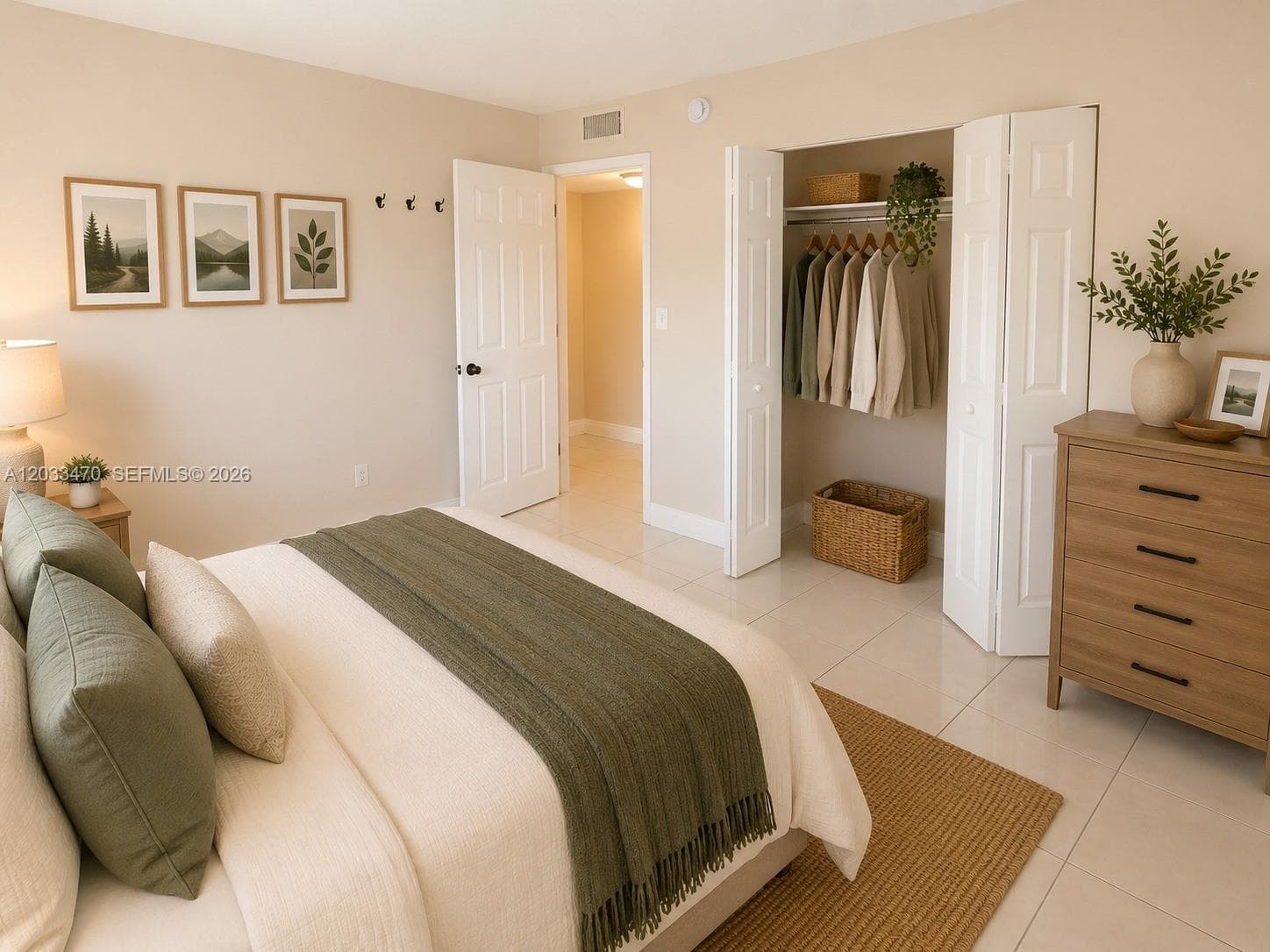 LAS VILLAS SEGOVIA CONDO · #18 in Hialeah - Photo 4