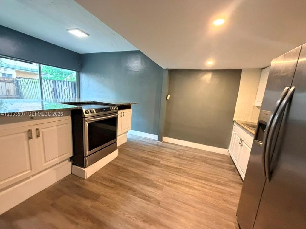 274 NE 141st St #3C photo 7