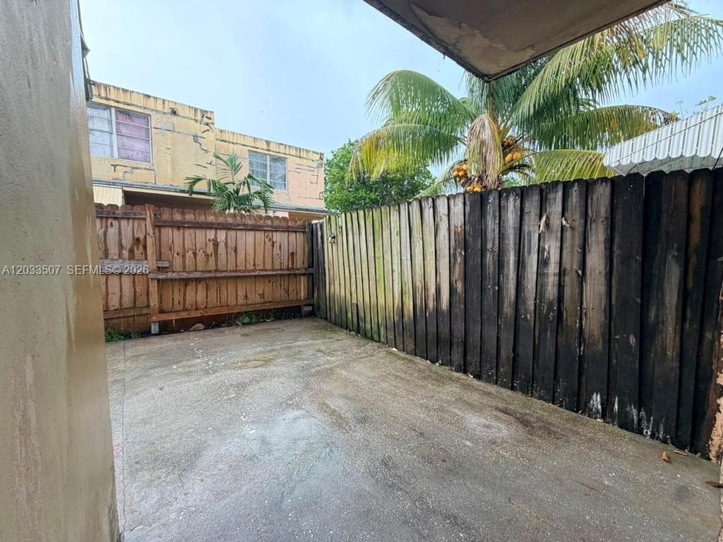 274 NE 141st St #3C photo 9