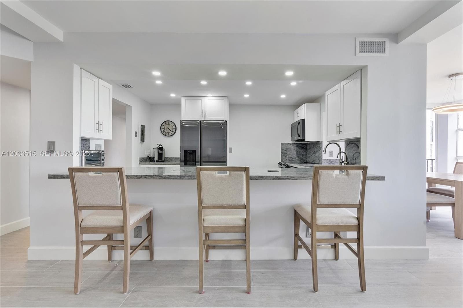 TOWERS OF OCEANVIEW SOUTH · #815 in Hallandale Beach - Photo 14