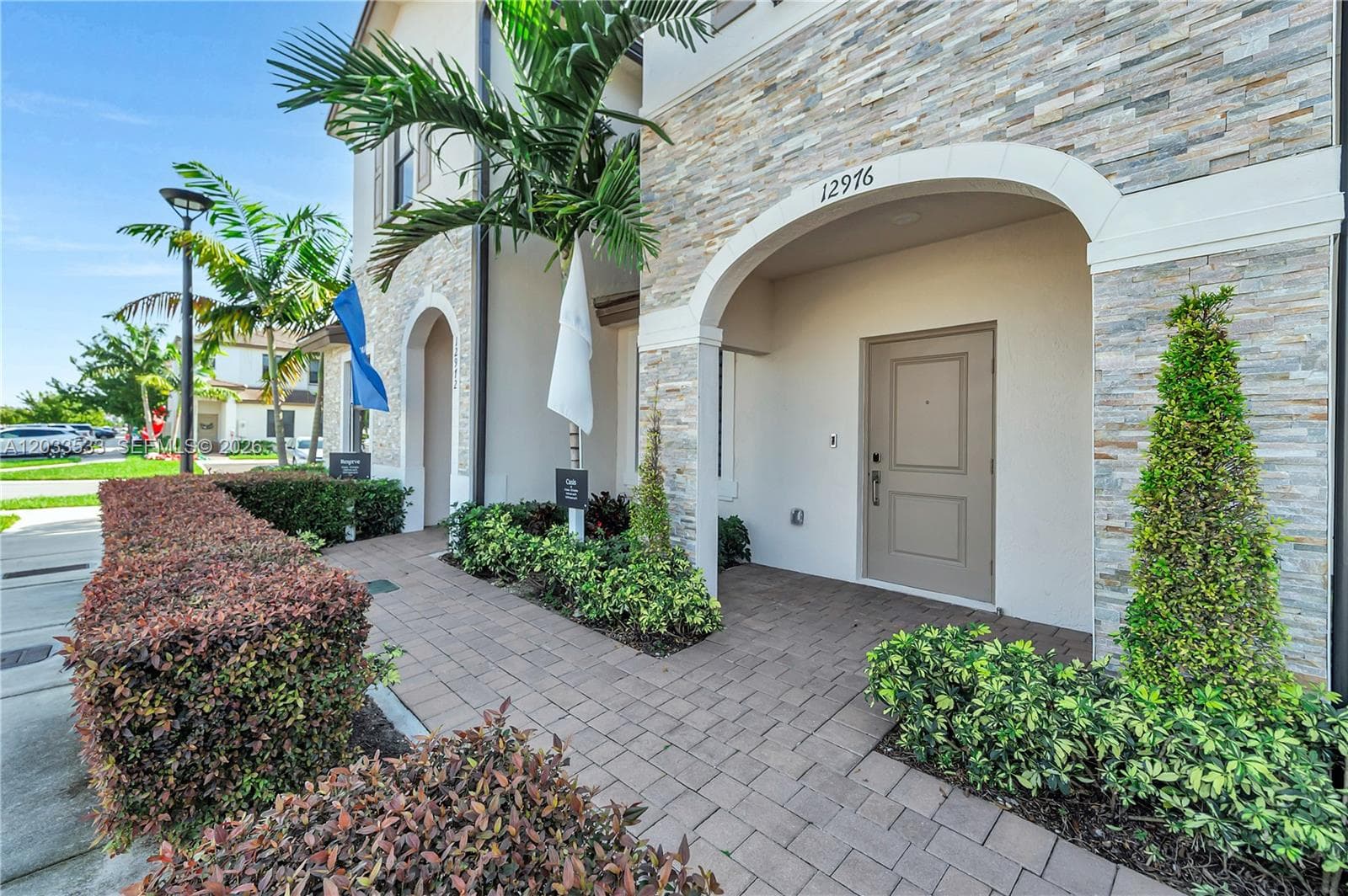 12976 SW 233rd Ter photo 2