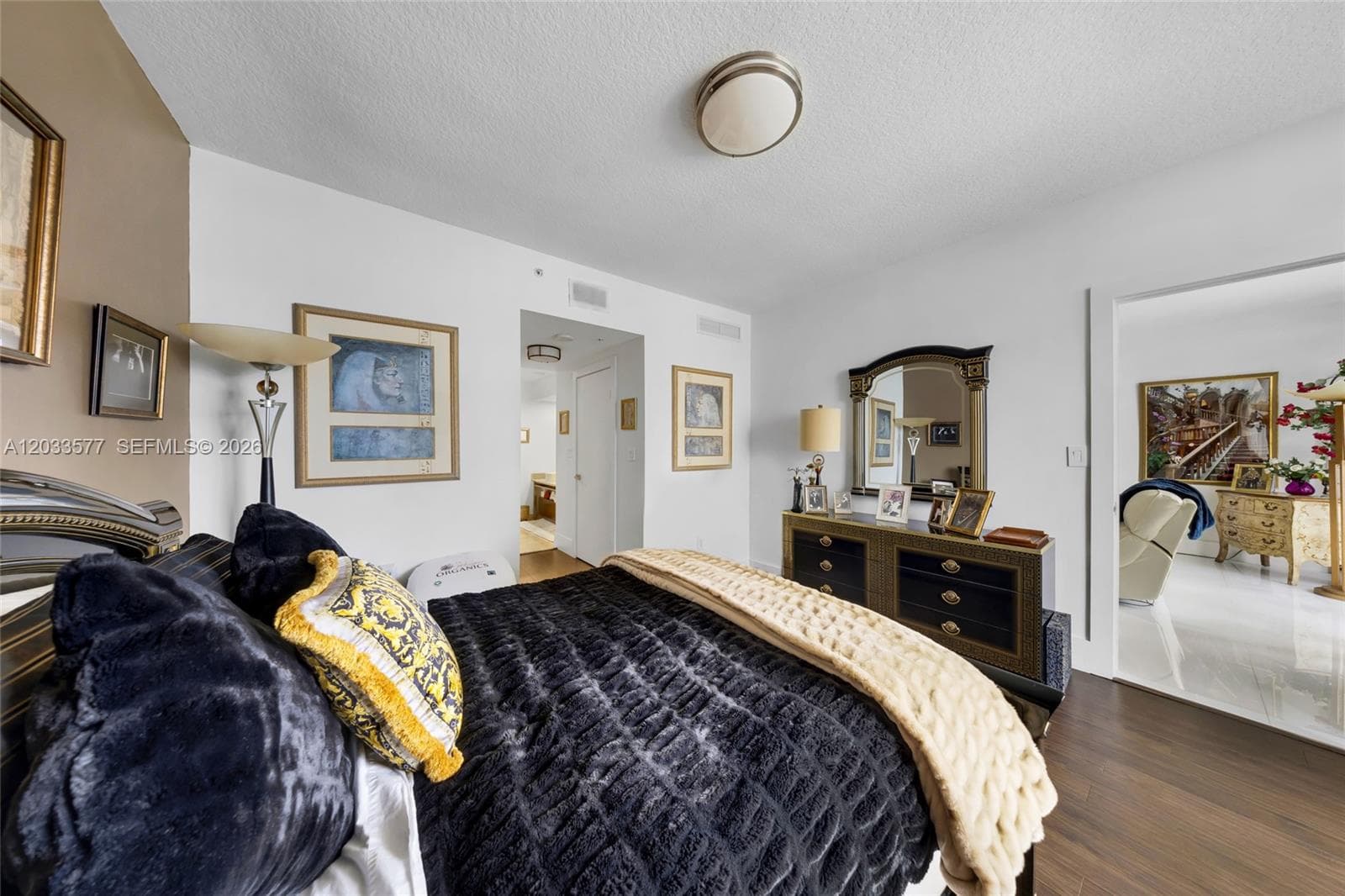Sayan · #2502 in Sunny Isles Beach - Photo 43