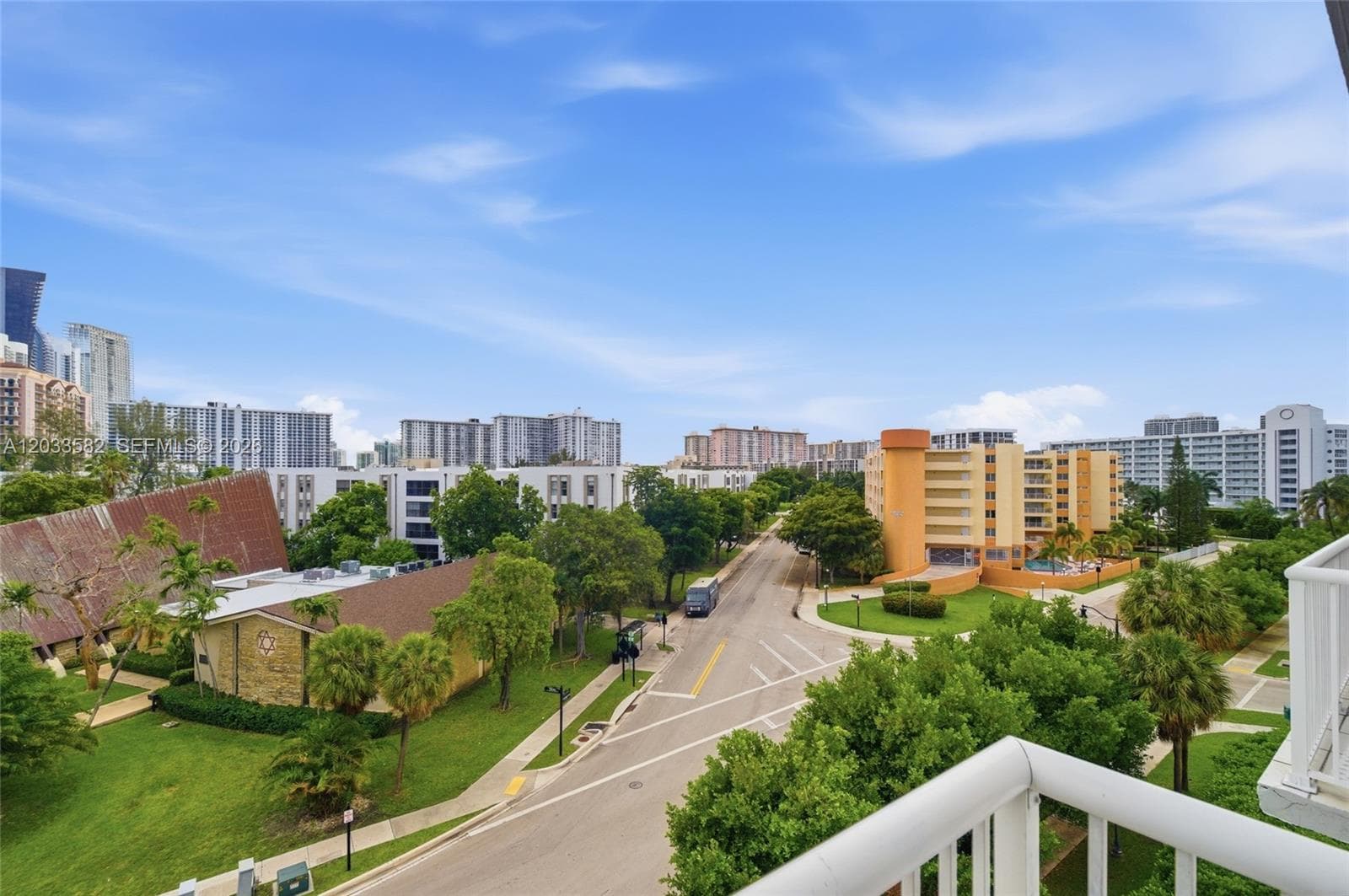 TOWNE ROYALE CONDO · #PH3 in Sunny Isles Beach - Photo 23