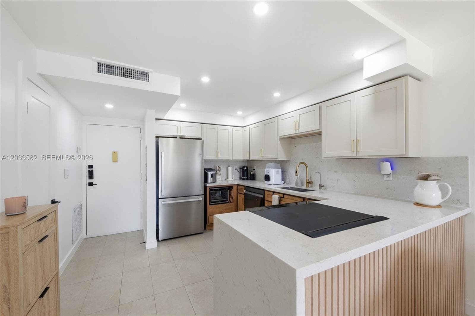 TOWNE ROYALE CONDO · #PH3 in Sunny Isles Beach - Photo 17