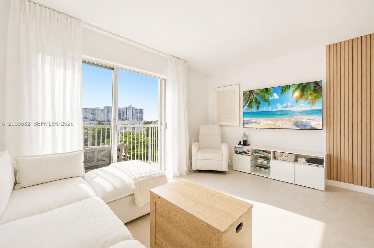TOWNE ROYALE CONDO · #PH3 in Sunny Isles Beach - Photo 3