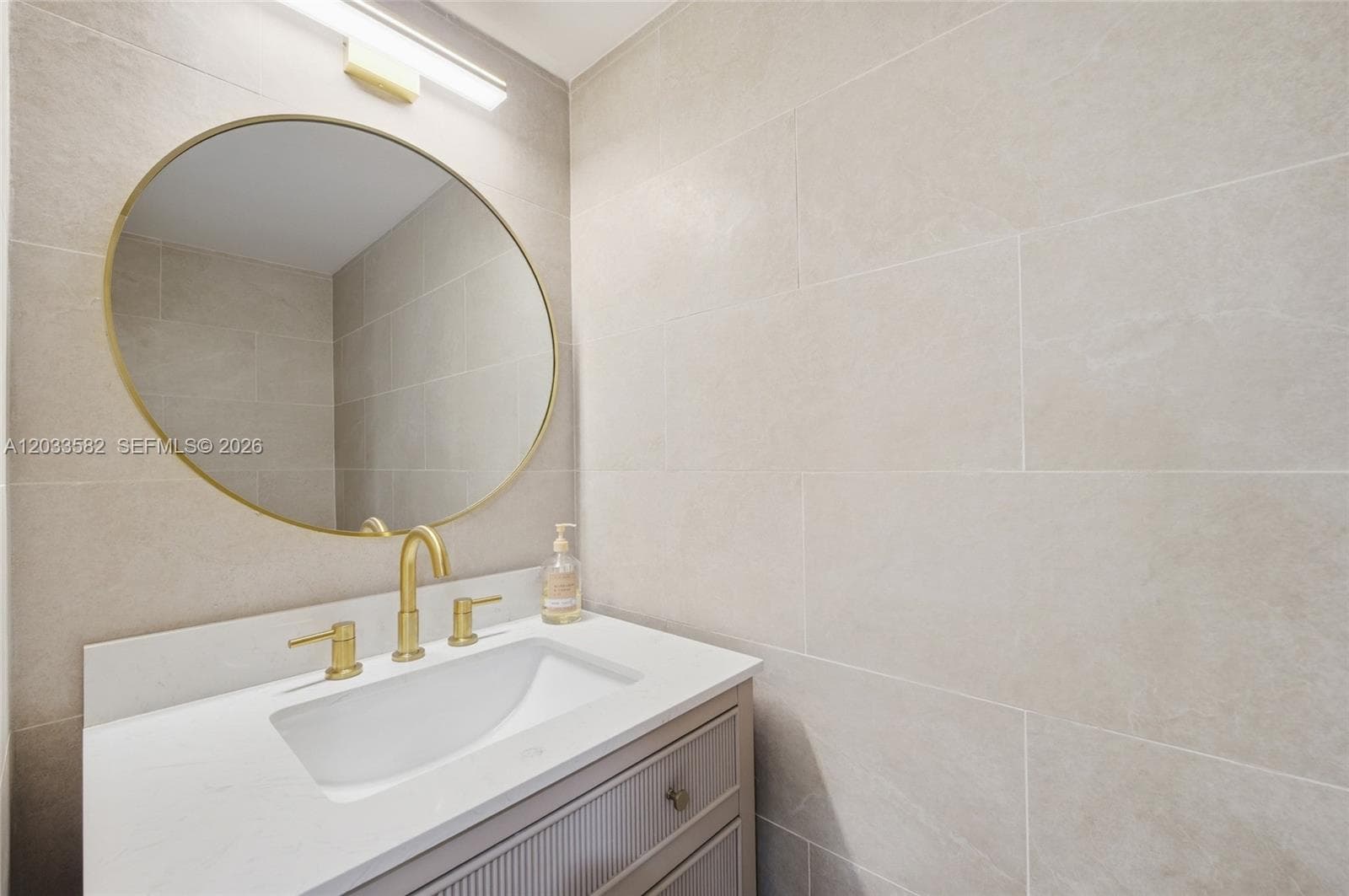 TOWNE ROYALE CONDO · #PH3 in Sunny Isles Beach - Photo 10