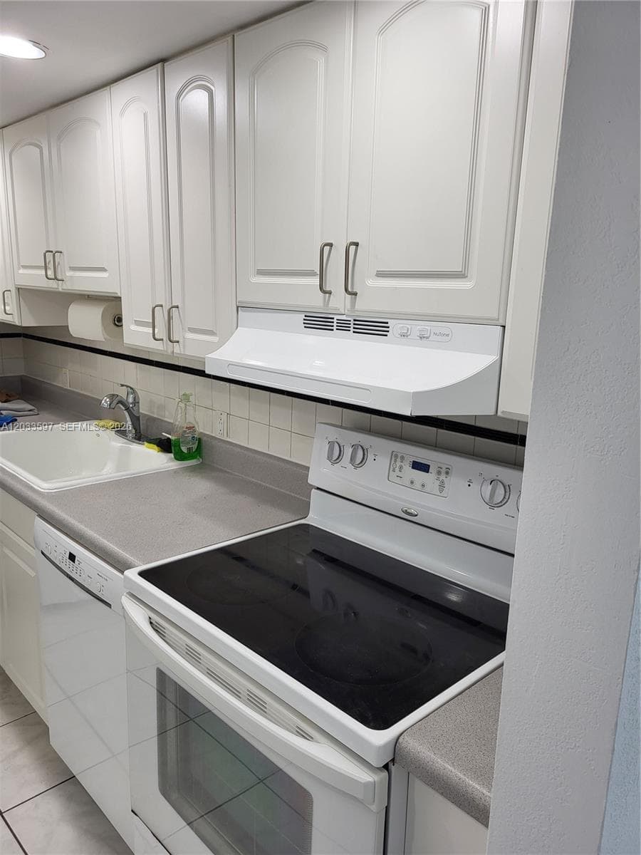 ENSENADA CONDO BLDG E-I · #211 in Aventura - Photo 10