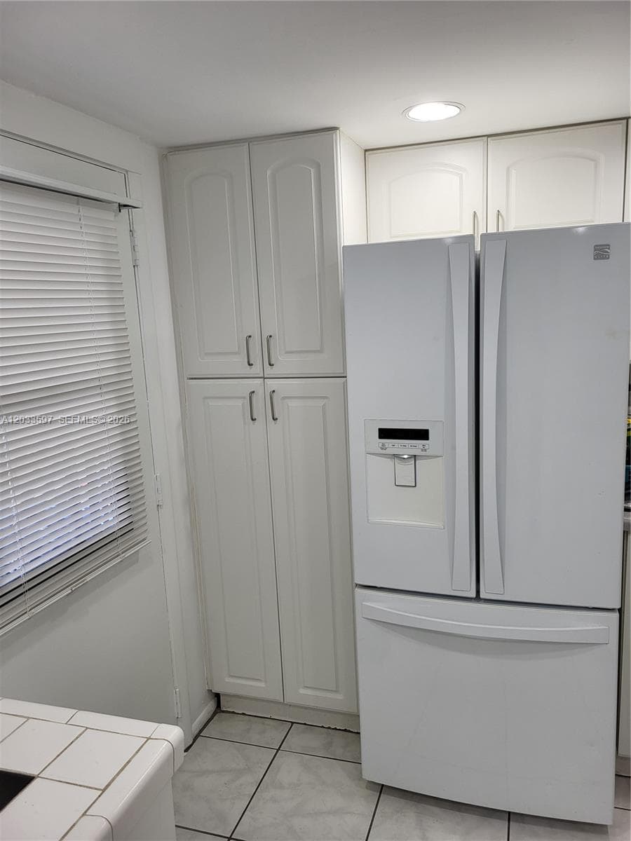 ENSENADA CONDO BLDG E-I · #211 in Aventura - Photo 8