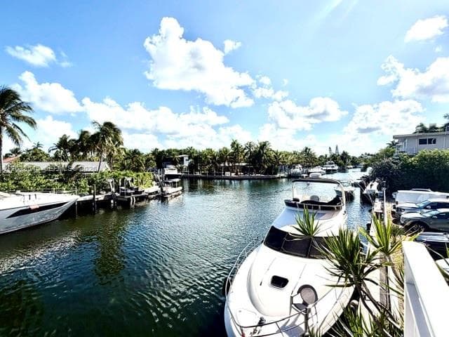 WATERSIDE TOWERS CONDO · #704 in North Miami - Photo 4