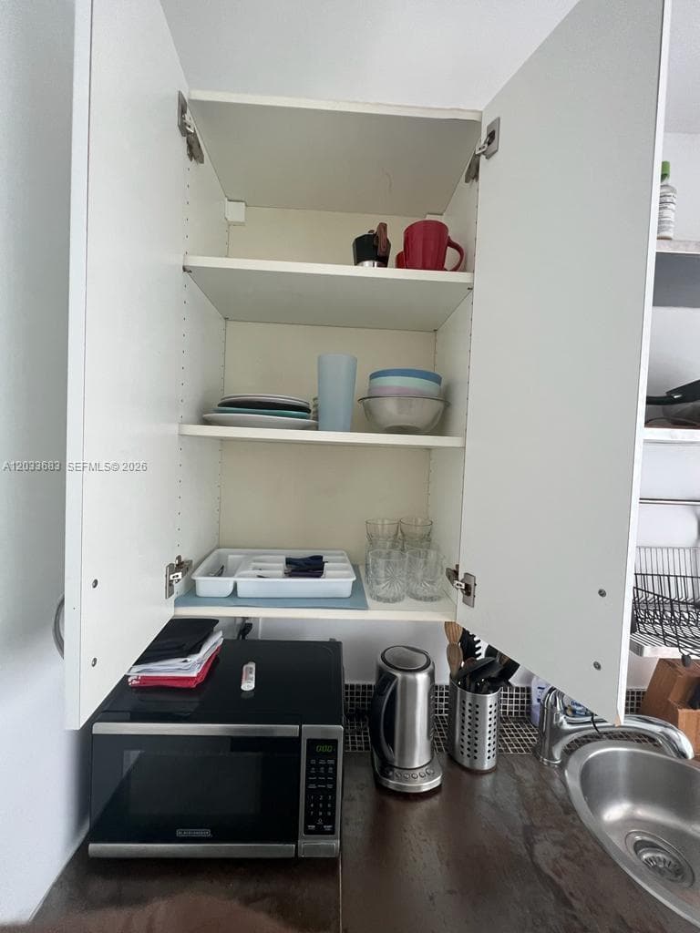 SOBE PHOENIX CONDO · #107 in Miami Beach - Photo 16