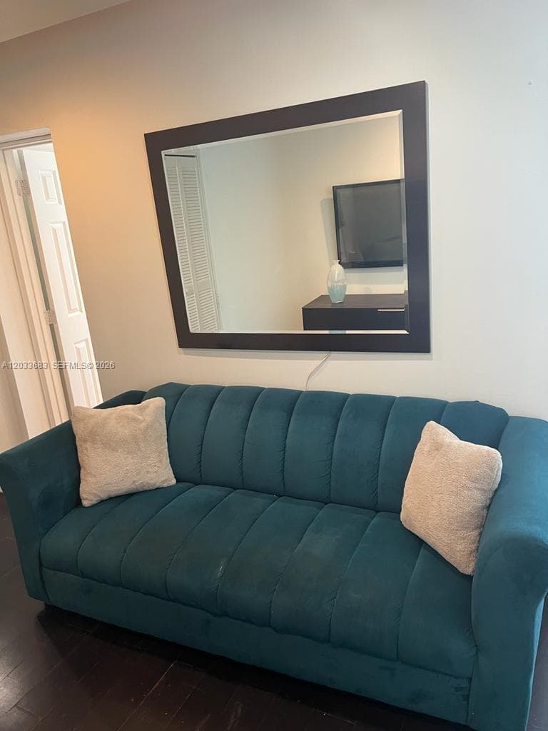 SOBE PHOENIX CONDO · #107 in Miami Beach - Photo 15