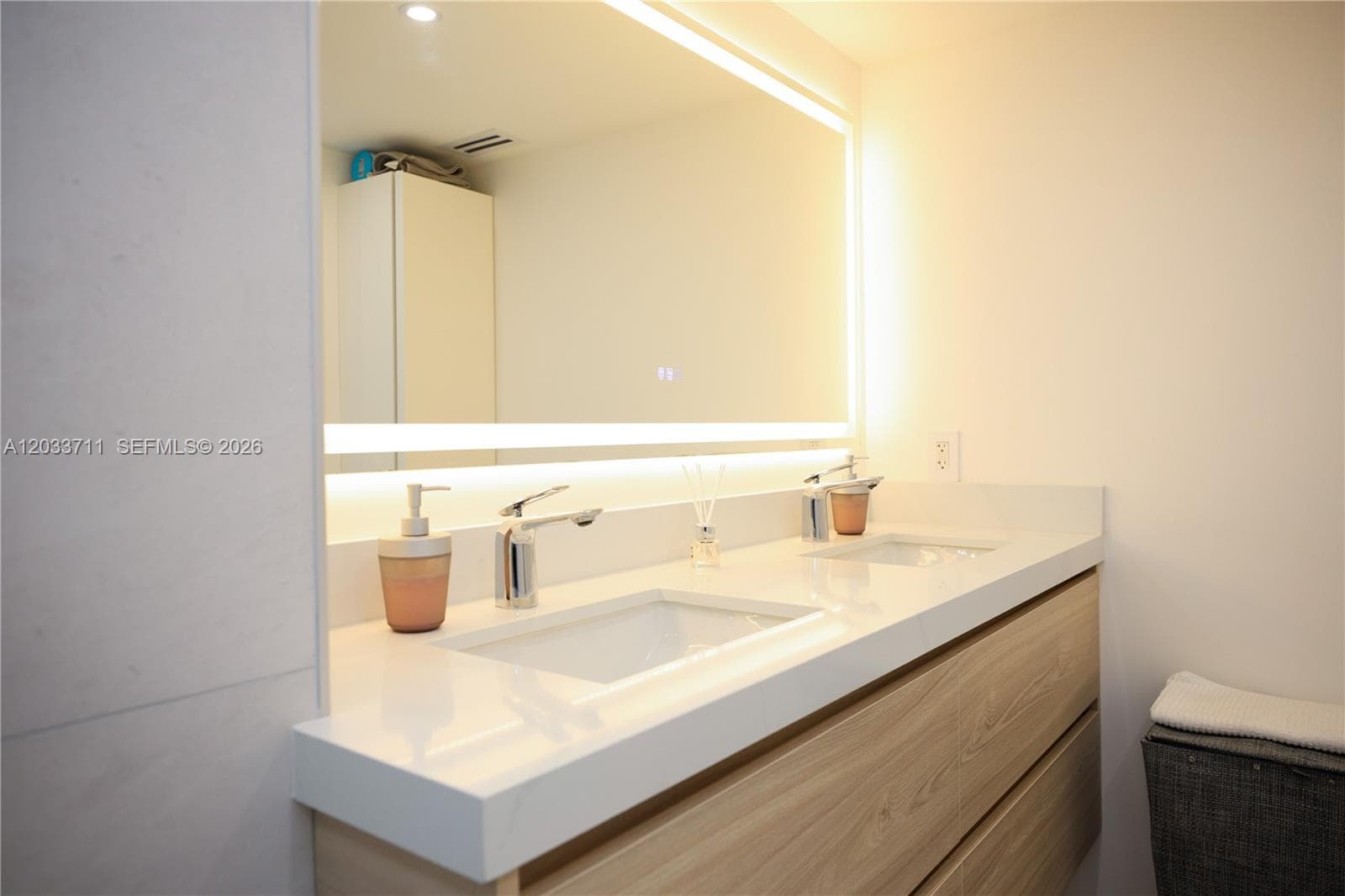 ARLEN HOUSE EAST · #527 in Sunny Isles Beach - Photo 58