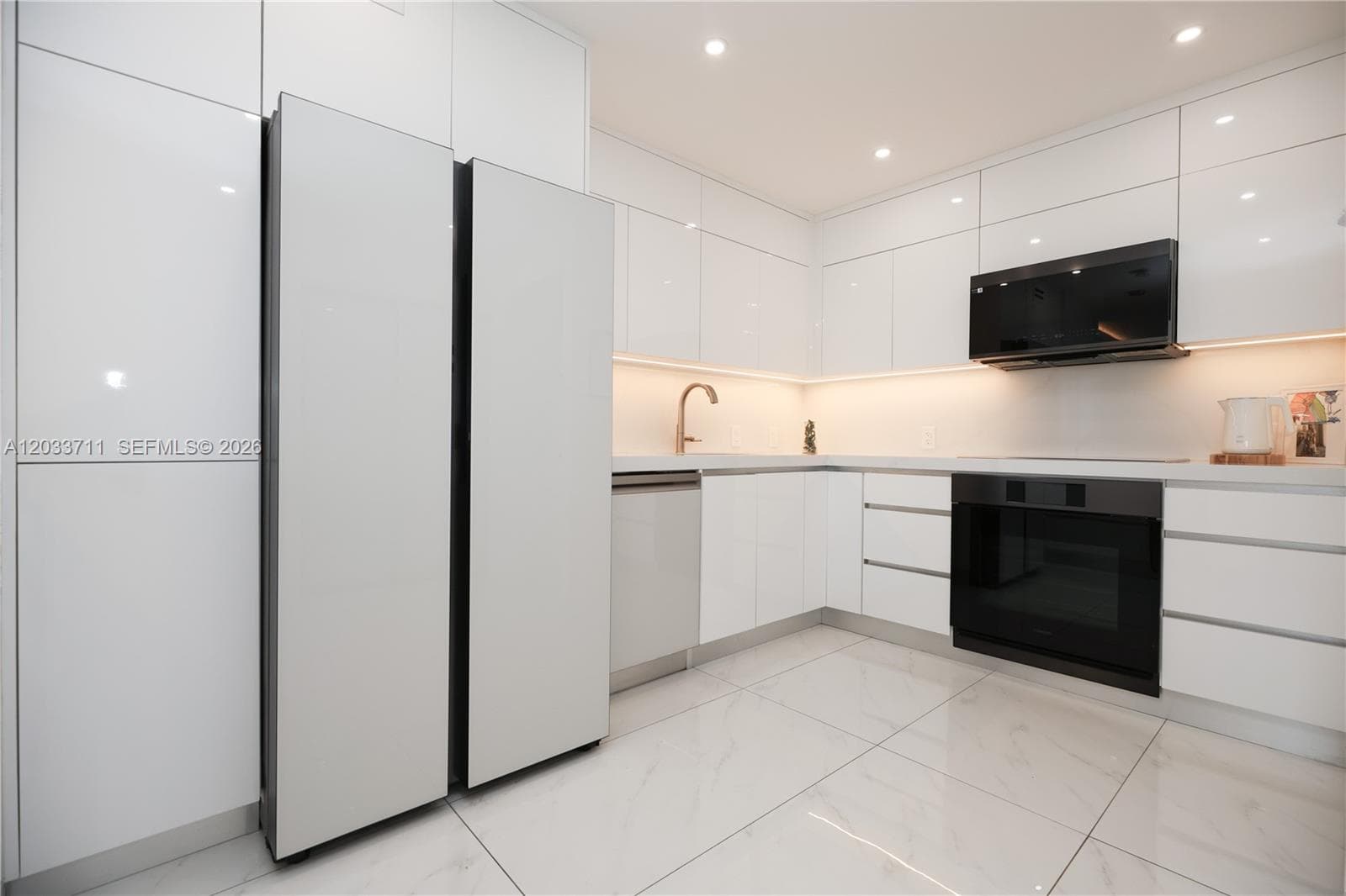 ARLEN HOUSE EAST · #527 in Sunny Isles Beach - Photo 21