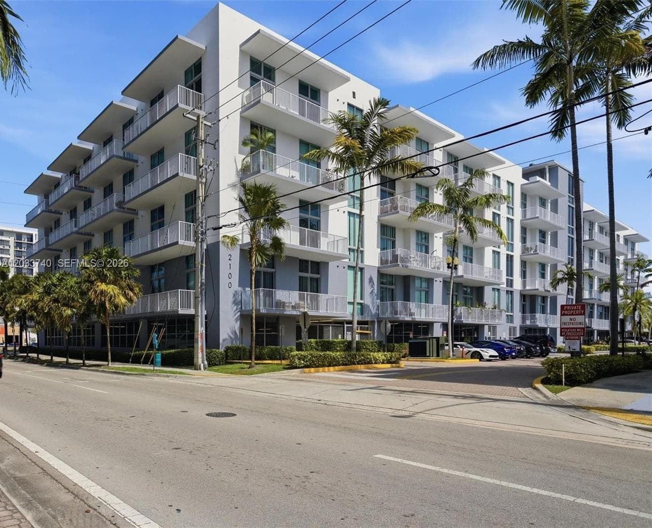 The Lofts at Hollywood St · #322 in Hollywood - Photo 2