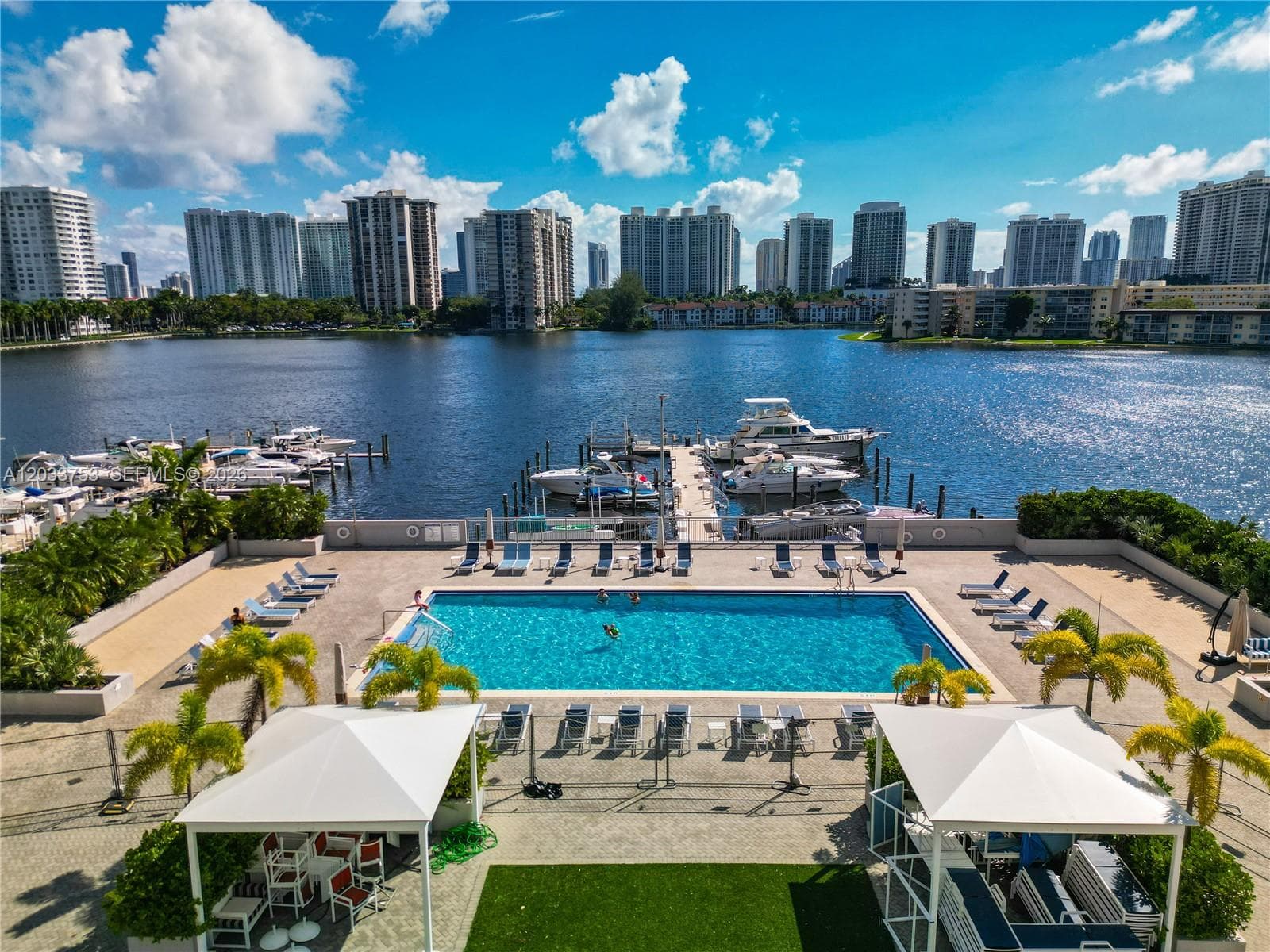 DEL PRADO · #902 in Aventura - Photo 10