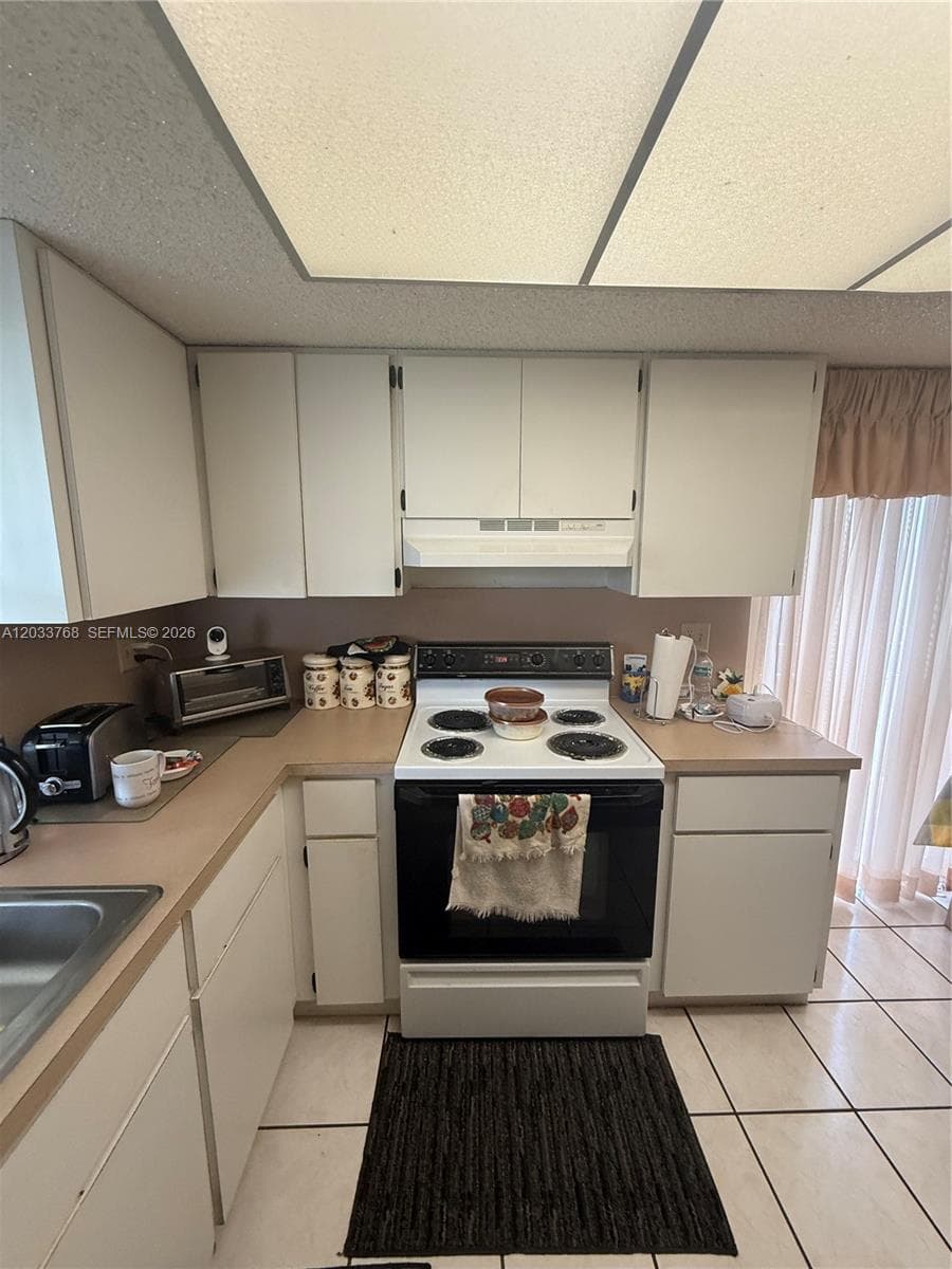 11315 SW 157th Ter photo 5
