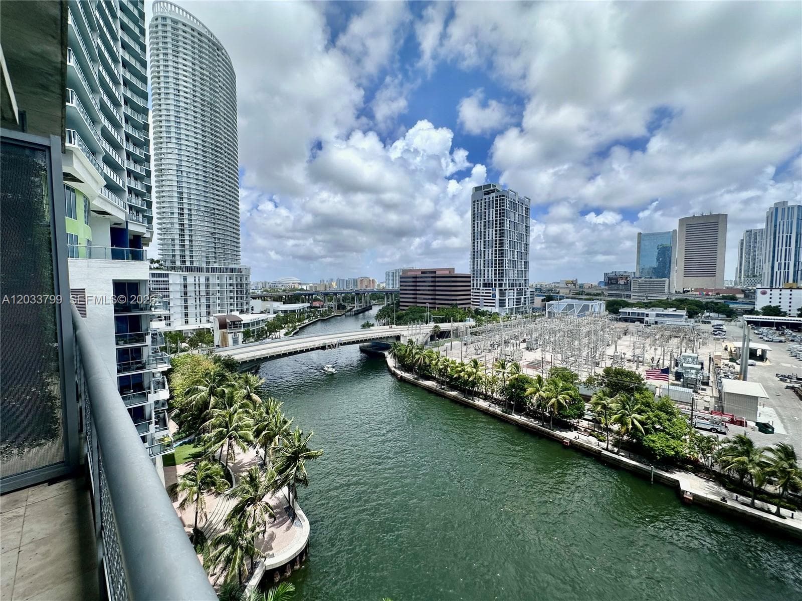 NEO VERTIKA CONDO · #1213 in Miami - Photo 2