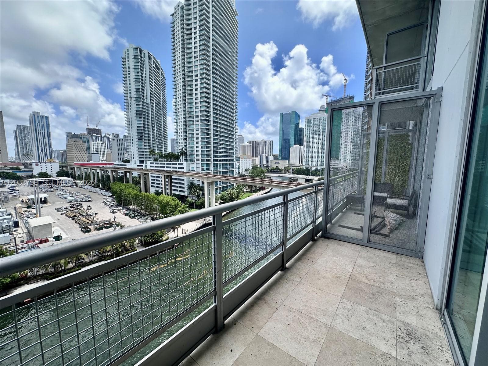 NEO VERTIKA CONDO · #1213 in Miami - Photo 3