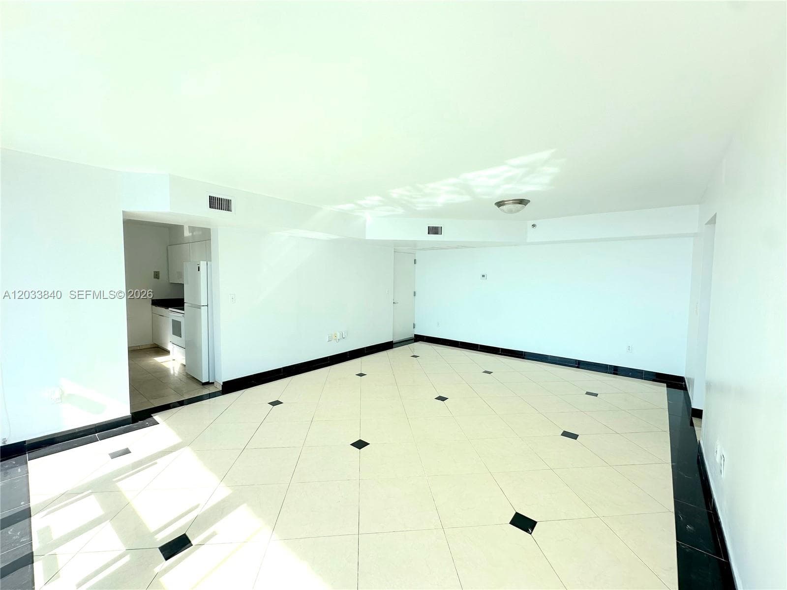 THE GRANDVIEW CONDO · #906 in Miami Beach - Photo 3