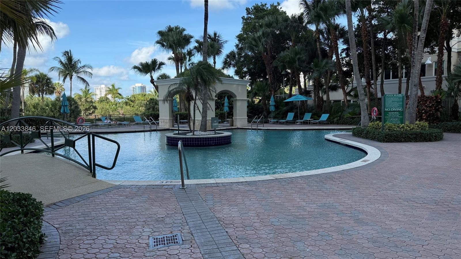 TURNBERRY ON THE GREEN · #1910 in Aventura - Photo 2