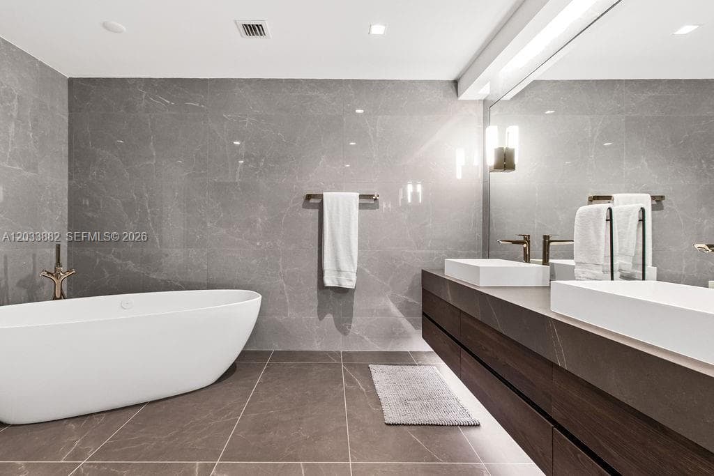 SOLEMAR · #1205 in Pompano Beach - Photo 16