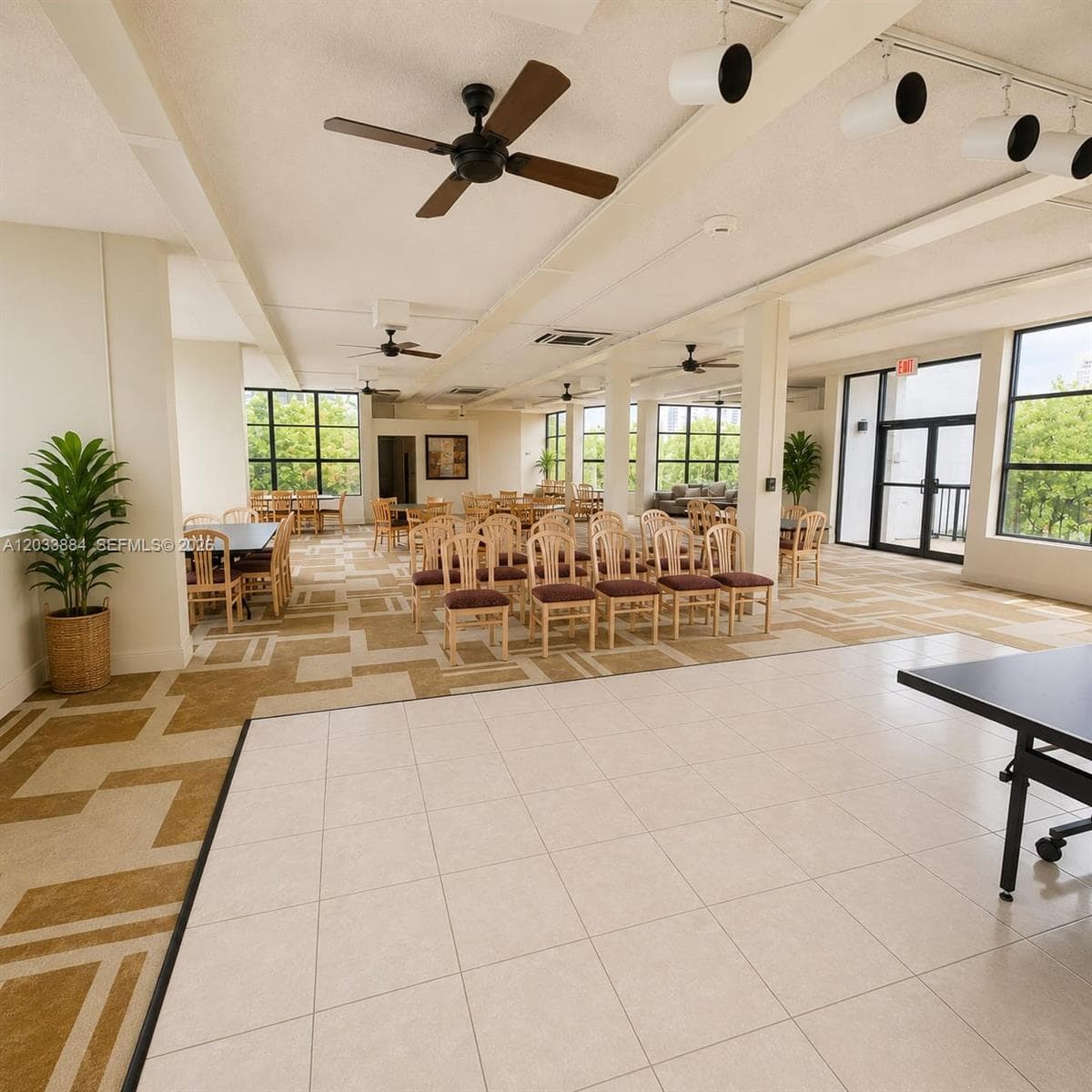 OCEANVIEW PARK CONDO · #512 in Hallandale Beach - Photo 25