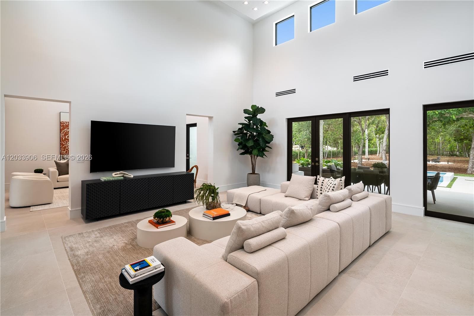 6200 SW 83 Av photo 11