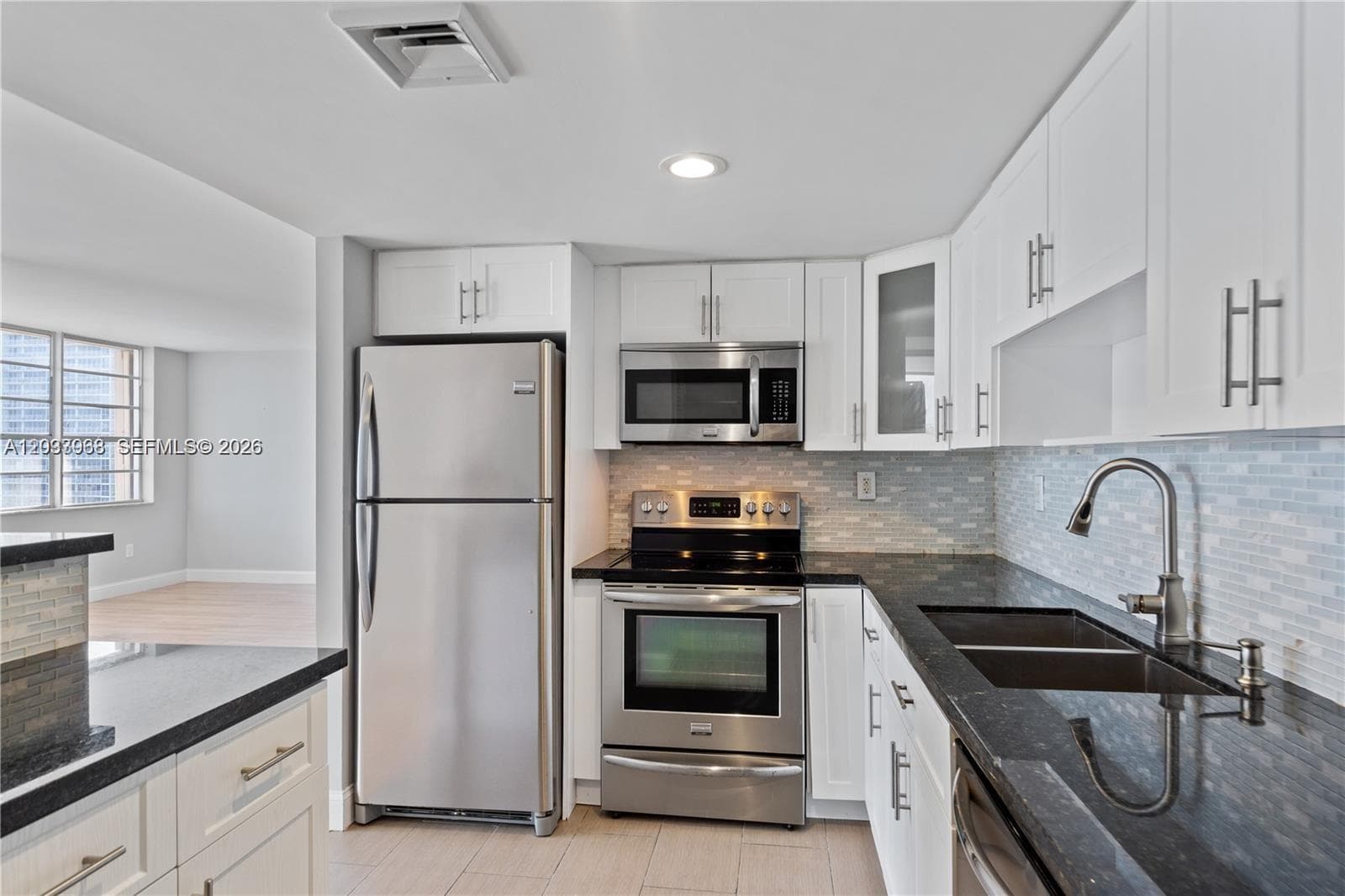 KENNEDY HOUSE CONDO · #14K in Miami Beach - Photo 6