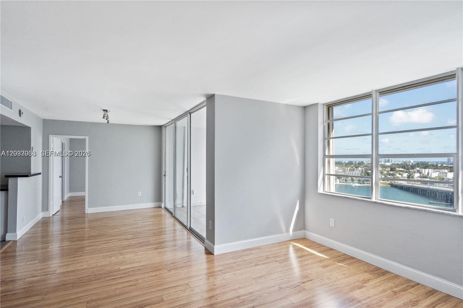 KENNEDY HOUSE CONDO · #14K in Miami Beach - Photo 3