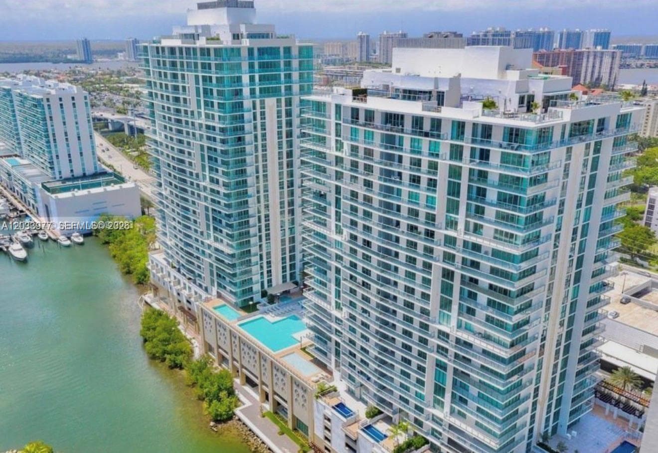 Parque Towers · #5-2002 in Sunny Isles Beach - Photo 2