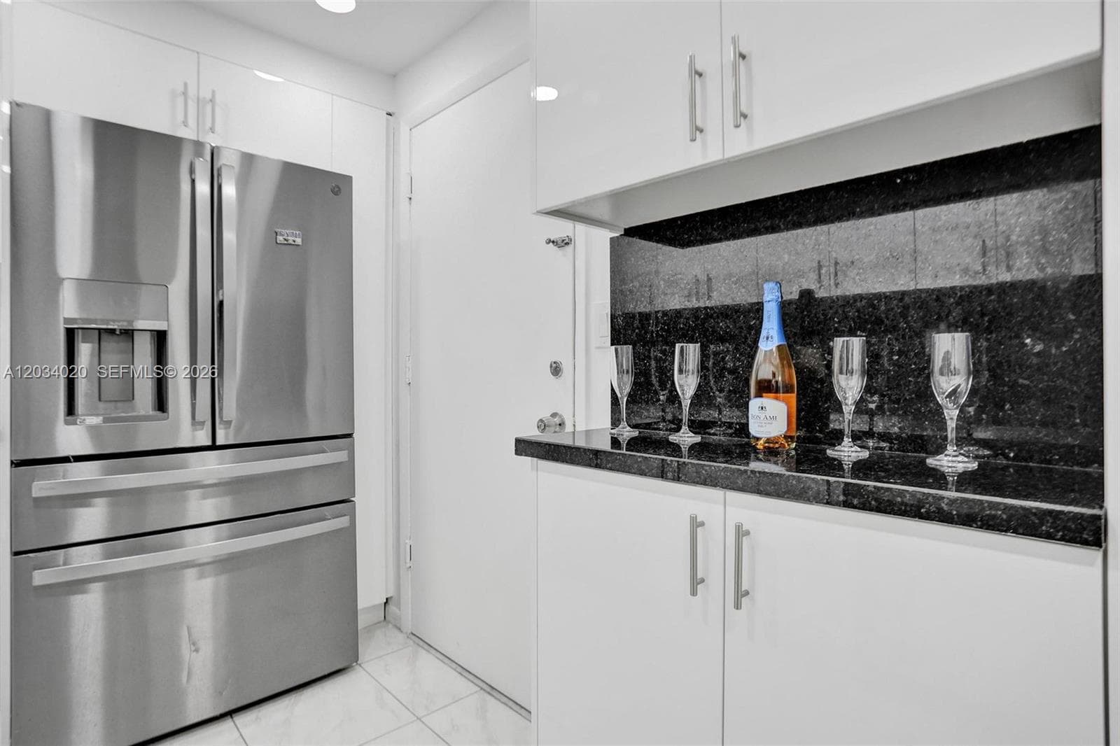 PLAZA TOWERS SOUTH CONDO · #407 in Hallandale Beach - Photo 2